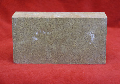 RS用碱性耐火砖